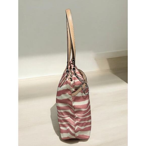 Coach F23283 Zebra Print Canvas Tote Bag & Matching Wristlet - Picture 4 of 14